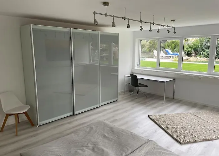 Wohnen Im Eigenen Haus * 凯尔克海姆（陶努斯）